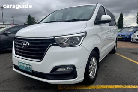 White 2019 Hyundai Imax Wagon Active