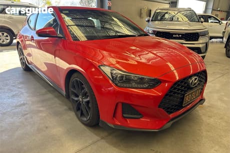 Beige 2019 Hyundai Veloster Coupe Turbo