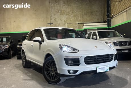 White 2016 Porsche Cayenne Wagon Diesel Platinum Edition