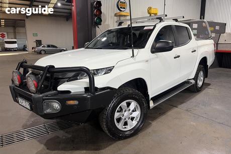 White 2022 Mitsubishi Triton Double Cab Pick Up Glx+ (4X4)