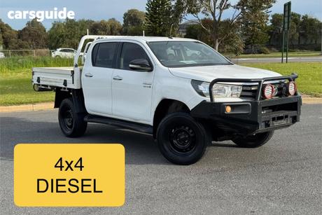 White 2015 Toyota Hilux Dual Cab Chassis Sr (4X4)