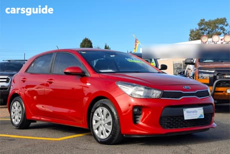 Red 2017 Kia RIO Hatchback S