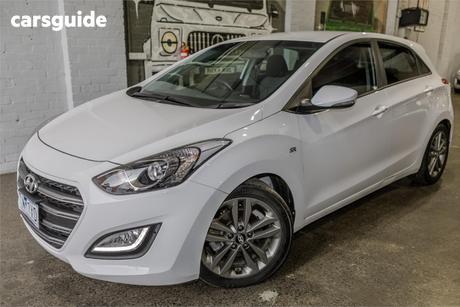 White 2015 Hyundai I30 Hatchback Sr
