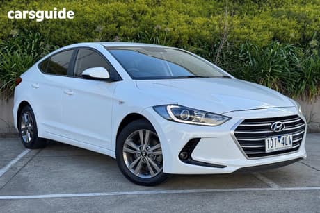 White 2018 Hyundai Elantra Sedan Active 2.0 Mpi