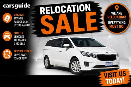 White 2017 Kia Carnival Wagon S