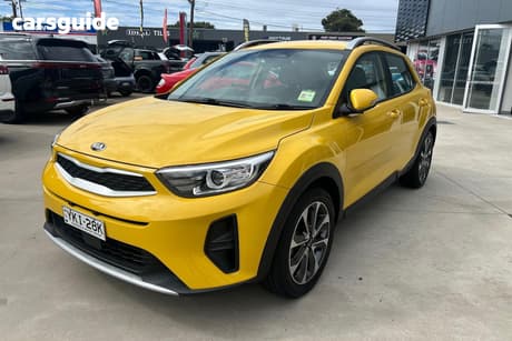 Yellow 2021 Kia Stonic Wagon Sport