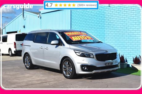 Silver 2018 Kia Carnival Wagon Platinum