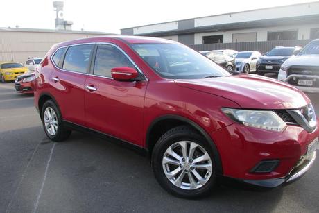 Red 2014 Nissan X-Trail Wagon St (4X4)