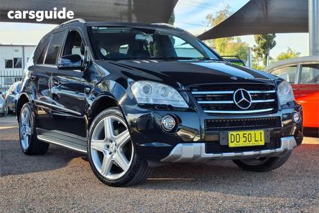 Black 2010 Mercedes-Benz ML350 Wagon Cdi (4X4)