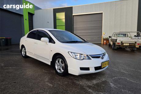 White 2006 Honda Civic Sedan Vti-L