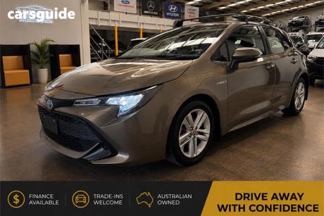 Bronze 2018 Toyota Corolla Hatchback Ascent Sport (Hybrid)