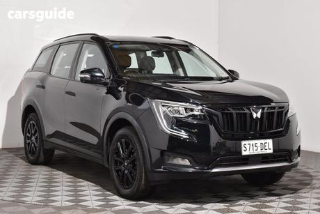 Black 2024 Mahindra XUV700 Wagon Black Edition