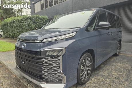 Grey 2025 Toyota Voxy OtherCar HYBRID S-Z