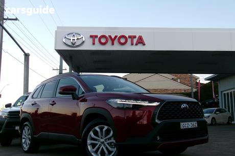 Red 2025 Toyota Corolla Cross Wagon Gxl 2Wd Hybrid