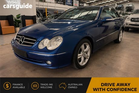 Blue 2003 Mercedes-Benz CLK320 Cabriolet Avantgarde