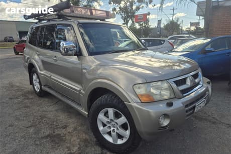 Beige 2005 Mitsubishi Pajero Wagon Exceed Lwb (4X4)