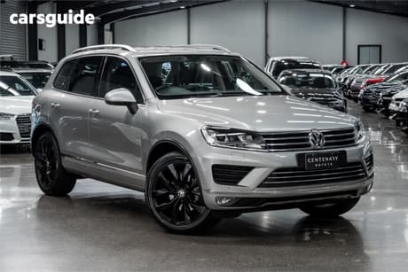 Silver 2015 Volkswagen Touareg Wagon V6 Tdi