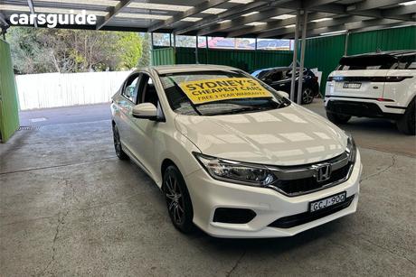 White 2018 Honda City Sedan Vti
