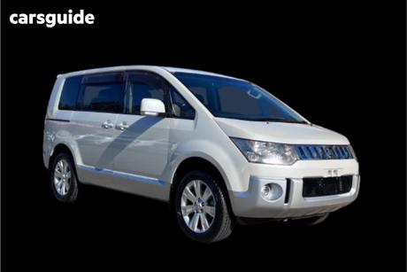 White 2007 Mitsubishi Delica OtherCar