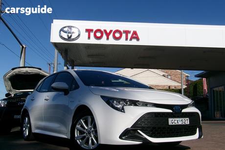 White 2025 Toyota Corolla Hatchback Ascent Sport Hybrid
