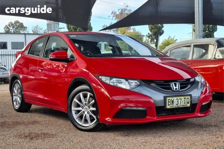 Red 2013 Honda Civic Hatchback Vti-S
