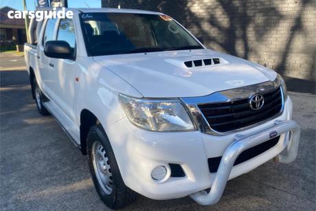 White 2014 Toyota Hilux Dual Cab Pick-up Sr (4X4)
