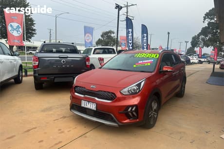 Orange 2021 Kia Niro Wagon Hev S (Hybrid)
