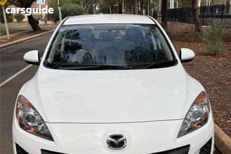 White 2012 Mazda 3 Hatchback Maxx Sport