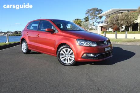 Red 2015 Volkswagen Polo Hatchback 81 Tsi Comfortline