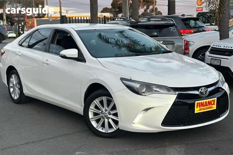 White 2015 Toyota Camry Sedan Atara S