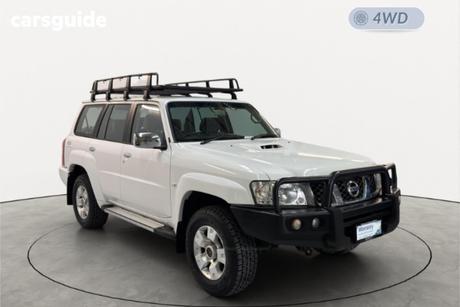 White 2014 Nissan Patrol Wagon St (4X4)
