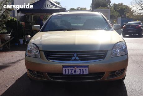 Gold 2005 Mitsubishi 380 Sedan Lx