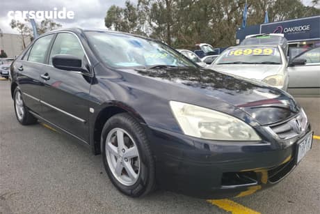 Black 2005 Honda Accord Sedan Vti