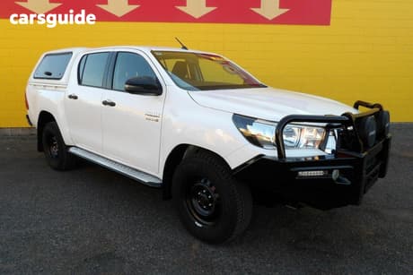 White 2019 Toyota Hilux Ute Tray SR