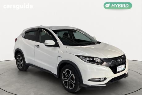 White 2014 Honda VEZEL HYBRID SUV X