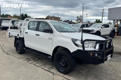 White 2019 Toyota Hilux Double Cab Chassis Sr (4X4)