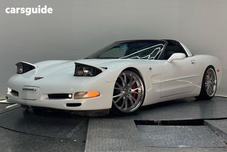 White 1998 Chevrolet Corvette Coupe (CY2) 2DR COUPE 4SP AUTO 5.7I