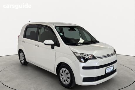 White 2016 Toyota Spade Commercial F WELCAB B-TYPE