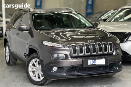 Grey 2015 Jeep Cherokee Wagon Longitude (4X4)