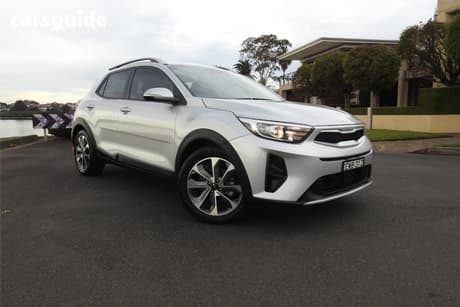 Silver 2022 Kia Stonic Wagon Sport
