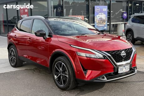 Red 2023 Nissan Qashqai Wagon Ti