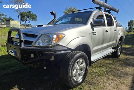 Silver 2007 Toyota Hilux Dual Cab Pick-up Sr5 (4X4)