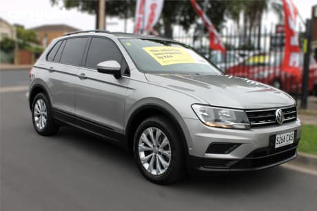 Silver 2017 Volkswagen Tiguan Wagon 110 Tsi Trendline