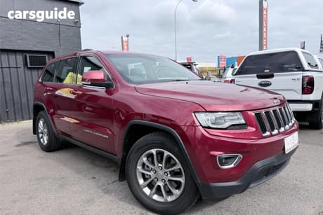 Red 2015 Jeep Grand Cherokee Wagon Laredo (4X4)