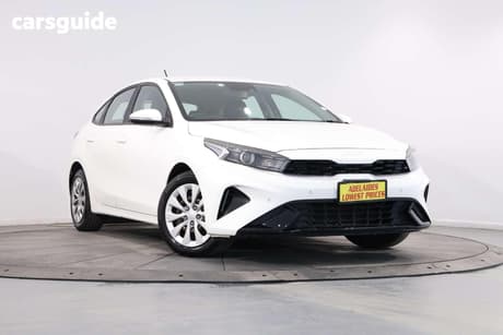 White 2021 Kia Cerato Hatchback S