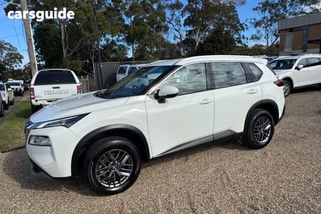 White 2023 Nissan X-Trail Wagon St (4Wd) 7 Seat