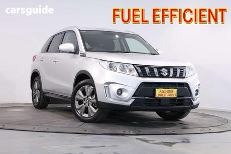 Silver 2023 Suzuki Vitara Wagon Beat