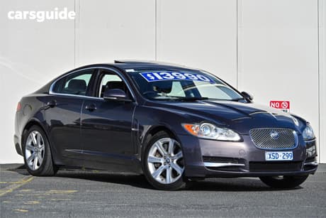 Black 2010 Jaguar XF Sedan 3.0 V6 Diesel S Luxury