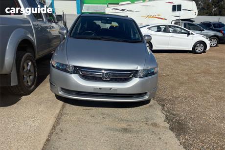 Silver 2006 Honda Odyssey Wagon Luxury