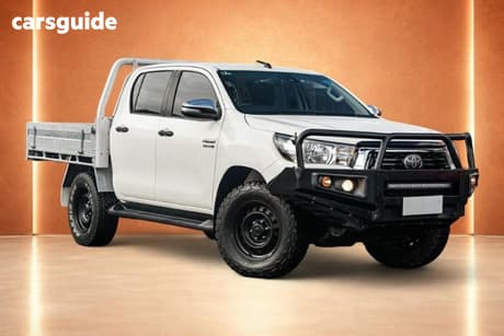 White 2020 Toyota Hilux Double Cab Chassis Sr (4X4)
